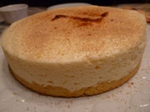 Gâteau à la bergamote : chiboust posée sur son fond sablé
