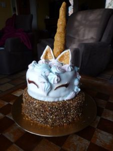 Le gâteau licorne : gâteau au chocolat, fourré de 3 ganaches